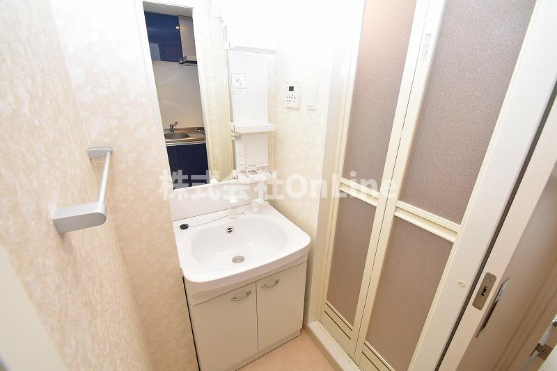 Luxe布施東の洗面所
