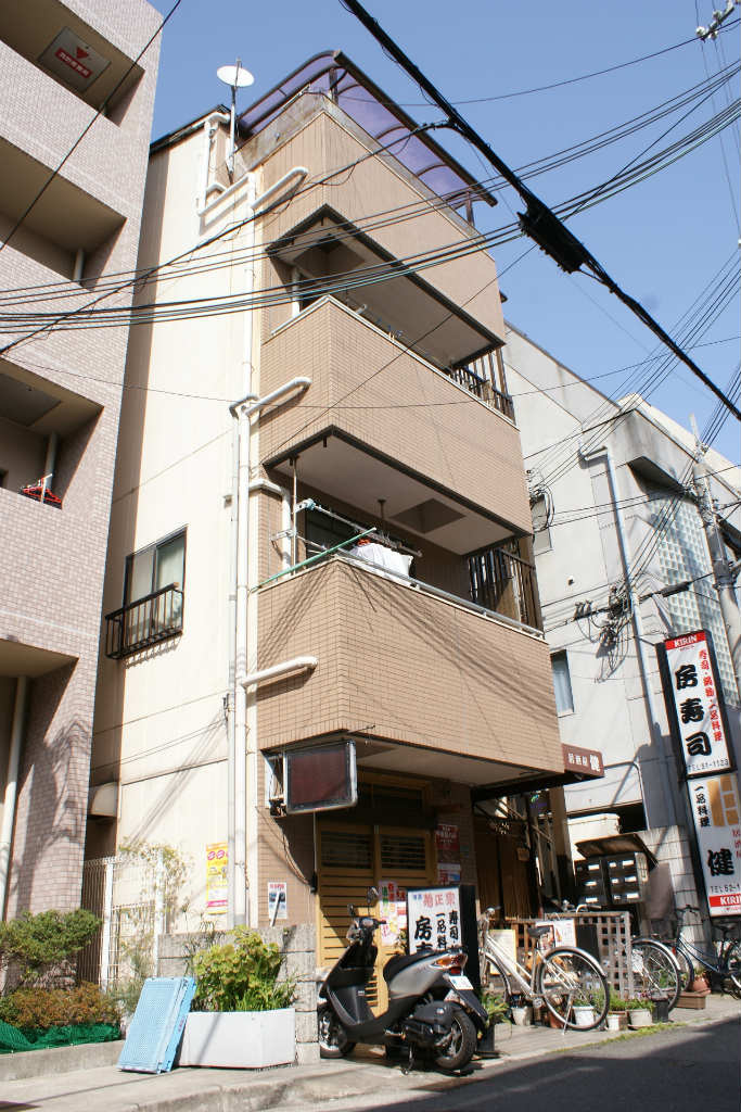 アーネスト坂田の画像