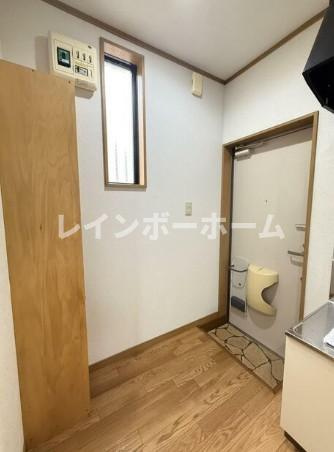 コーポハイブリッジの玄関