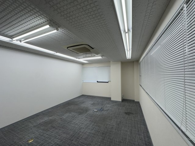 おおきにせんば心斎橋筋ビルの洋室