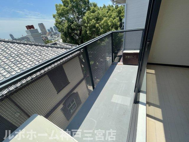 クレセンティア神戸・北野のバルコニー