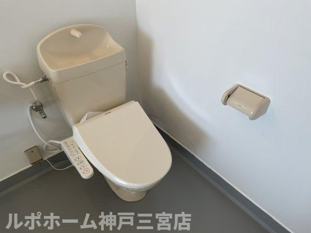 クレセンティア神戸・北野のトイレ