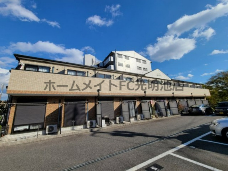 エトワール深井の外観