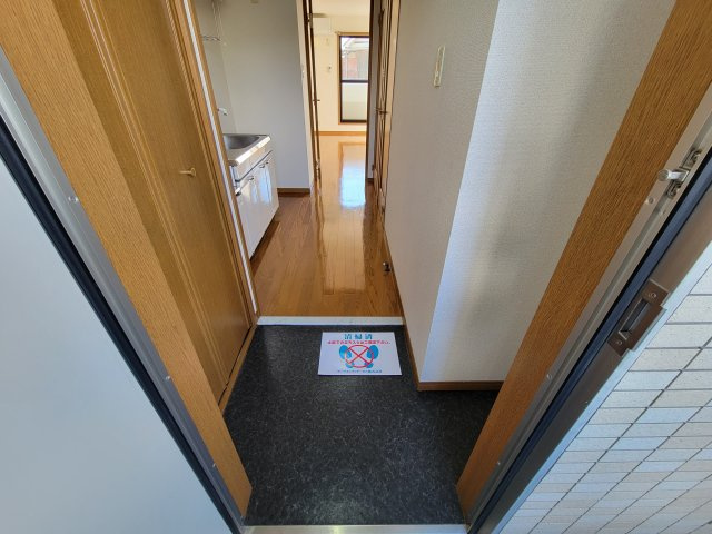 エトワール深井の玄関|明るい玄関です