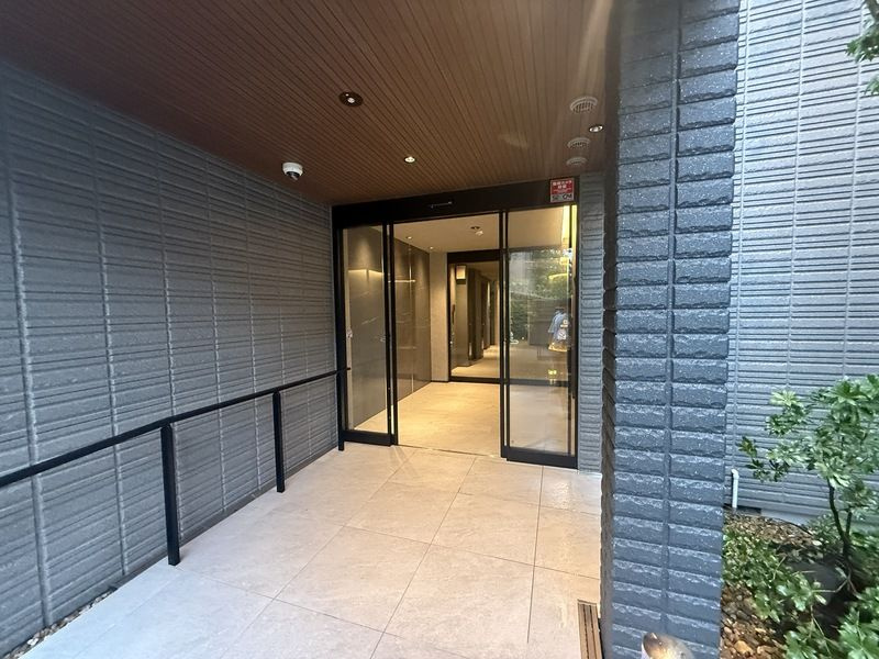 ＷＩＮＧ ＴＯＷＡ ＭＡＩＳＯＮ