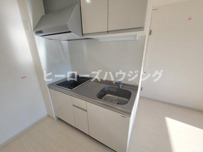 【キッチン】 | マノワール豊中玉井町 | ※同タイプの写真となり、実際のお部屋とは異なる場合があります