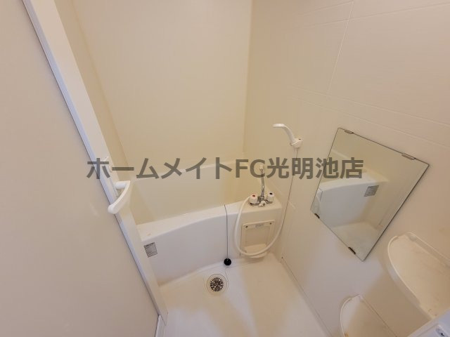 フジパレス水池の浴室