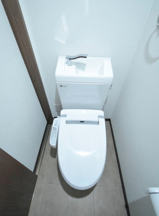 Patina Premium鳥栖【キャンペーン対象物件】のトイレ|落ち着いた色調のトイレです