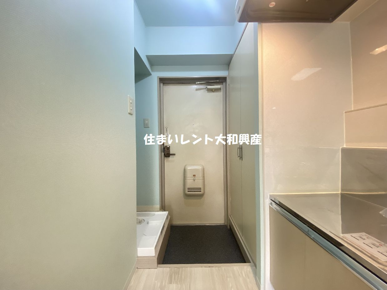 PALビルの玄関