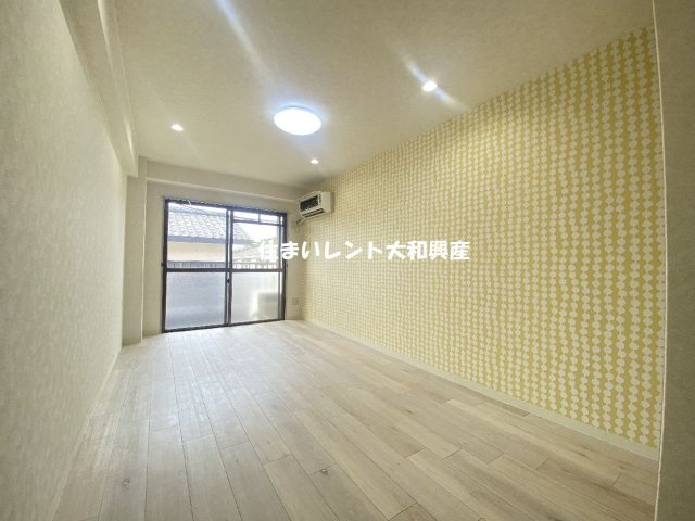 PALビルの居間・リビング