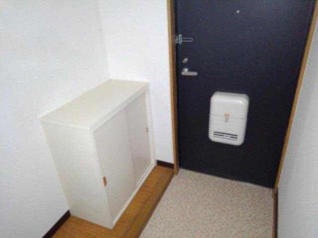 シャレール花見の玄関|シンプルで使いやすい玄関です