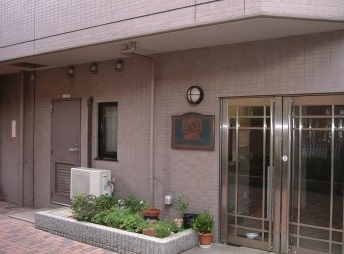 ガーラ笹塚駅前のエントランス