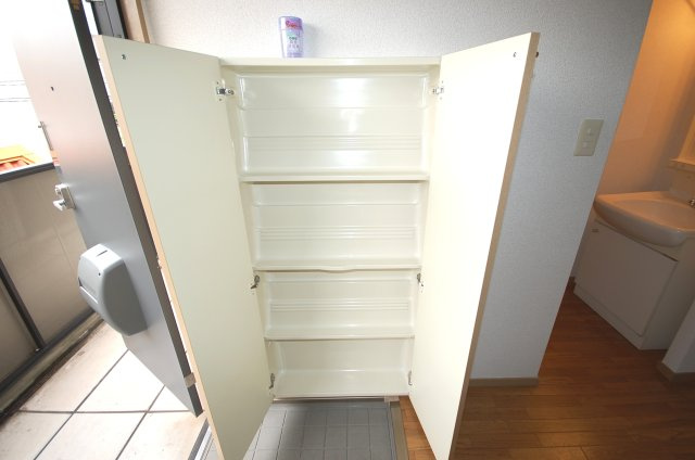 メゾン緑ヶ丘Ⅰの玄関
