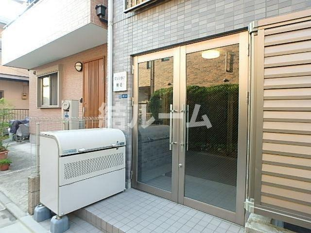 北区中十条３丁目の賃貸マンションのエントランス