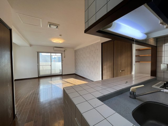 ホープ松屋町住吉の居間・リビング