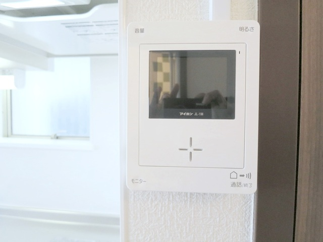 ニューシャトレーマンションのセキュリティ|モニター付きインターホン