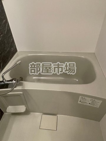 Akarenga浅草の浴室|浴槽