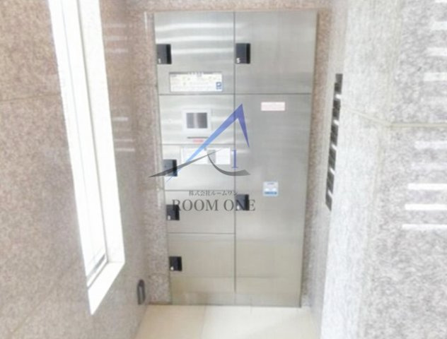 シャンパニーインのその他共用部分|宅配ボックスです。