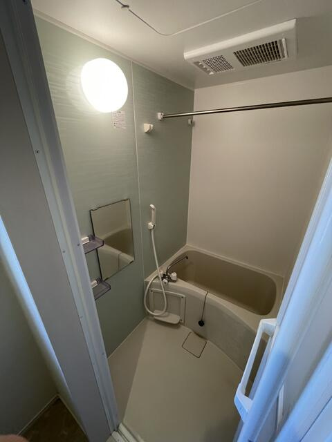 川崎市多摩区生田６丁目のアパートの浴室|別部屋参考写真