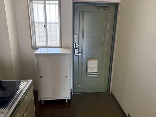 江戸川区東葛西５丁目の賃貸マンションの玄関