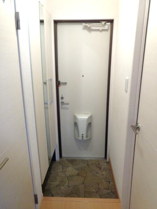 リバーフロントＫの玄関