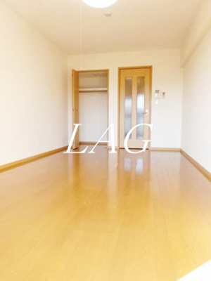 【居間・リビング】 | プティネージュ | 洋室のお部屋です。
