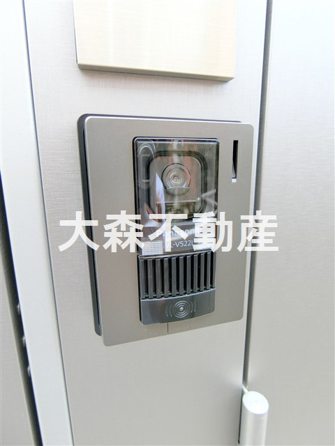 リブリ・彩縁の玄関