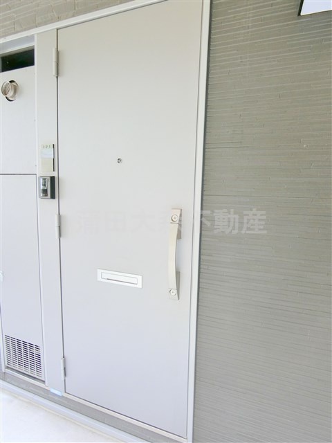 リブリ・彩縁の玄関|ダブルロック