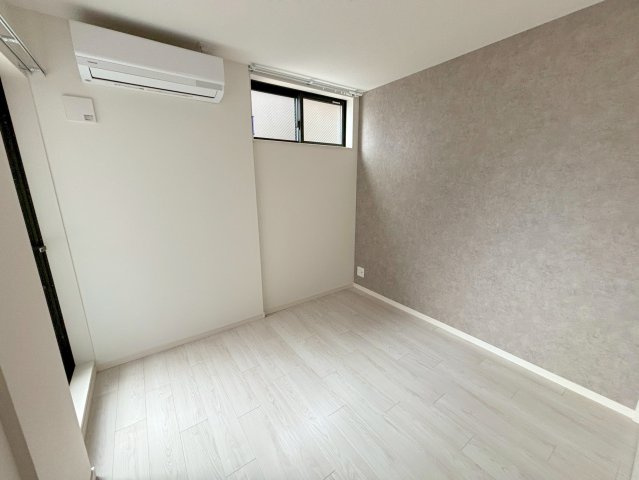 Mーcity大阪十三の洋室