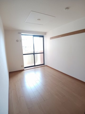 エスメラルダ三浜のその他