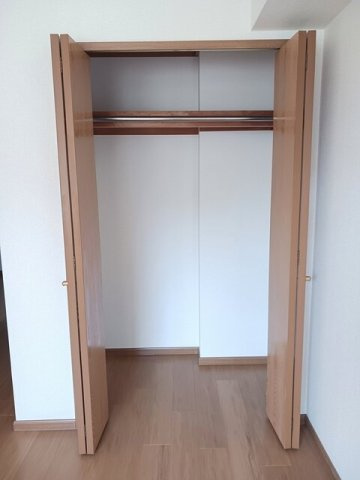 エスメラルダ三浜の収納