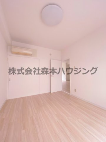 【洋室】 | 　カルチェ・ダムールC棟 | きれいな洋室です