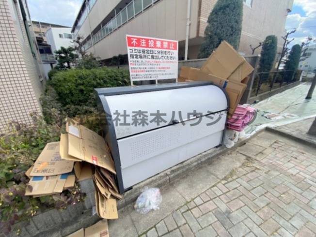 【その他共用部分】 | 　カルチェ・ダムールC棟 | 専用ごみ置き場です