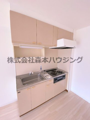 【キッチン】 | 　カルチェ・ダムールC棟 | お料理しやすいキッチンです