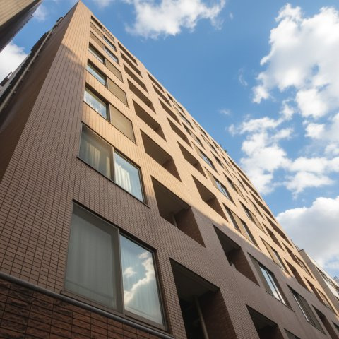 朝日サテライト上野の外観