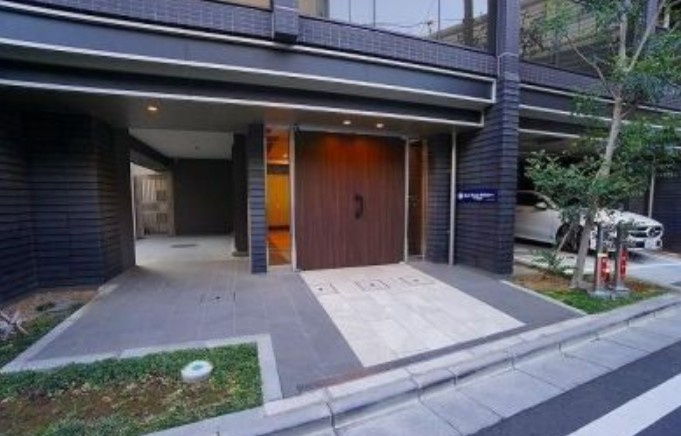ブラウ南池袋のエントランス