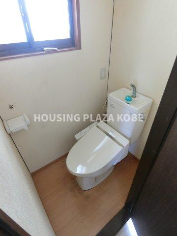西明石西町貸家のトイレ