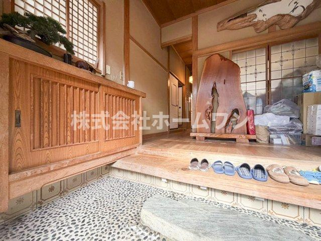 青梅市柚木町　古民家風の平屋　多摩川まで徒歩１分！の玄関