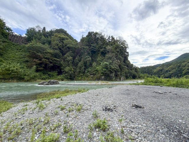 青梅市柚木町　古民家風の平屋　多摩川まで徒歩１分！の展望