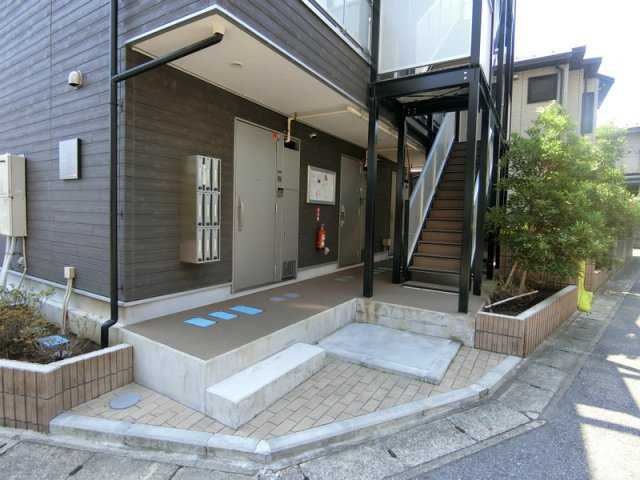 リブリ・N.M.Kのエントランス