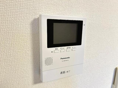 【内装】 | ラビィーニア | カメラ付インターホン