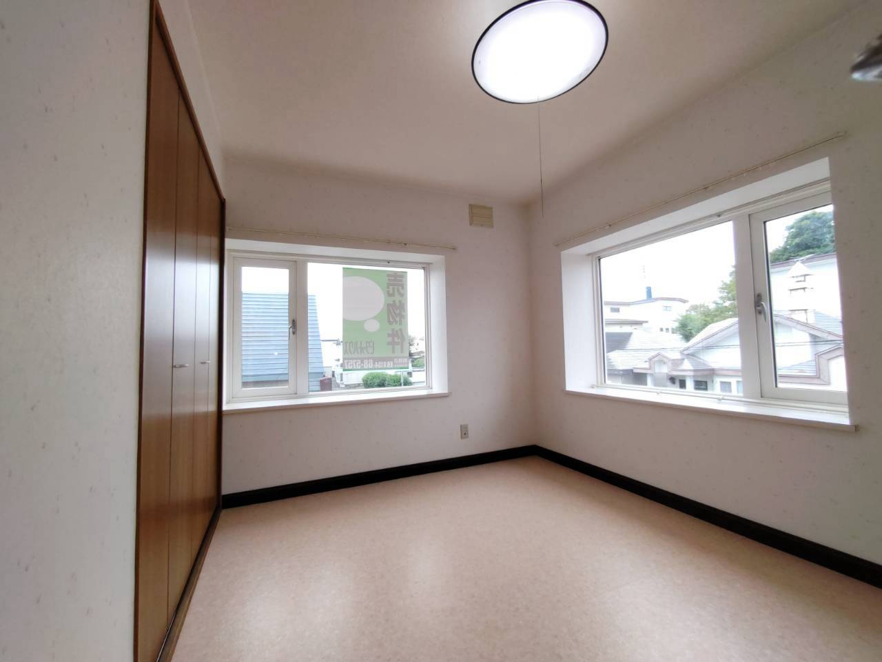 【海抜約31ｍ！興津2丁目中古住宅】の洋室