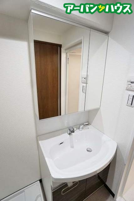 THE MODERN 桑田町の洗面所