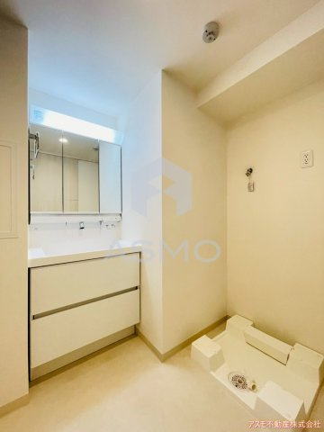 【洗面所】 | リアライズ小路駅前 | 同マンション別部屋　参考写真
