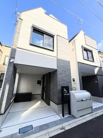 新宿区北新宿3丁目　中古戸建の外観|現地写真

現地ご見学希望・資料請求などお気軽にお問い合わせ下さい！
03-5990-5201