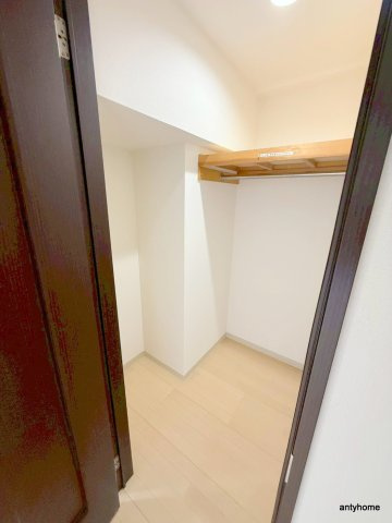 サムティ難波グレイス　仲介手数料無料の収納