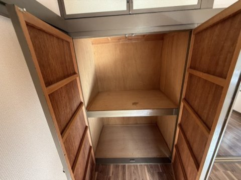 メルシャインB棟の収納