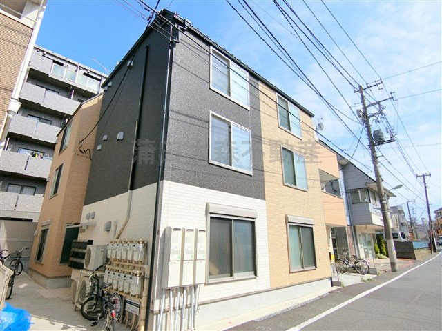 プリムローズ大森の外観|2016年9月築　木造地上3階建て　東京都大田区大森中3丁目　京急本線梅屋敷駅大森町駅徒歩圏内のオートロック付インターネット無料の賃貸アパート！