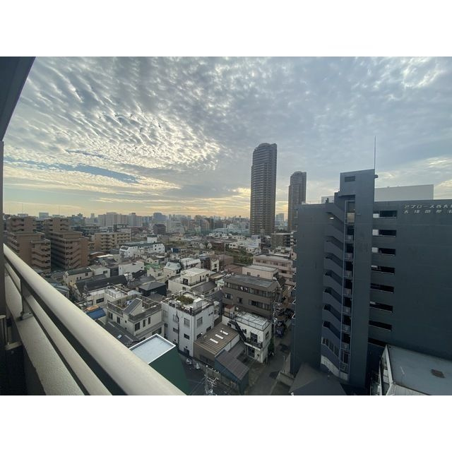 プレール・ドゥーク西大島駅前の展望