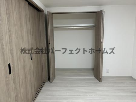 レジデンス長尾谷の居間・リビング|こちらの居間で趣味の時間をお楽しみください